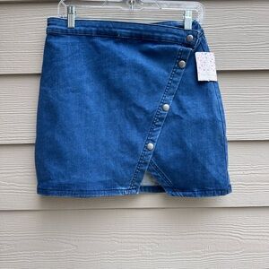 Free People Denim Button Wrap Notched Denim Mini Skirt Size 10 NWT (A39)